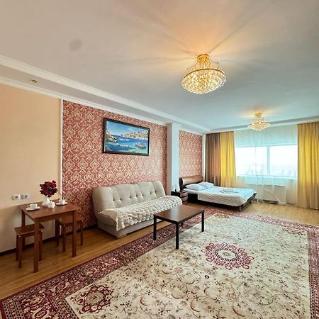 ホテル Sky House Astana エクステリア 写真