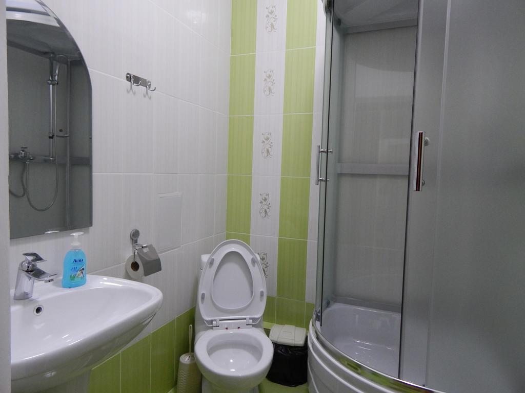 ホテル Sky House Astana 部屋 写真