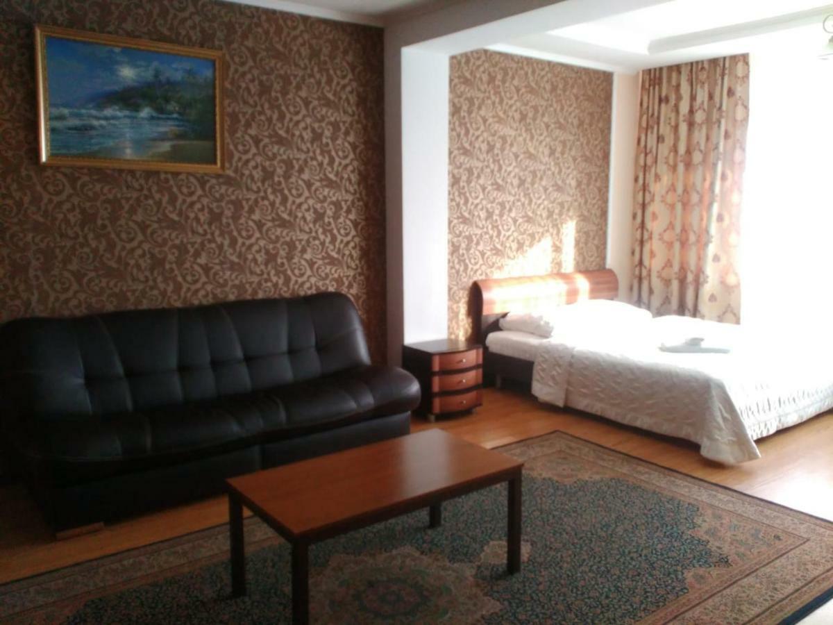 ホテル Sky House Astana エクステリア 写真